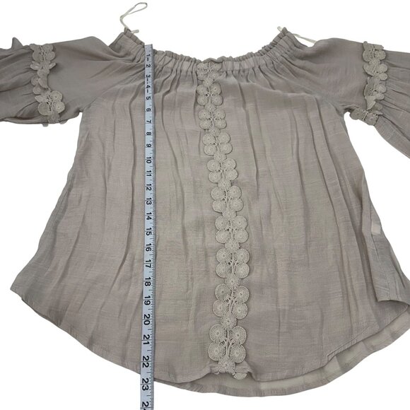 Melissa Paige Women Off-The-Shoulder Blouse Crochet Details SZ S Flared Sleeve - Picture 6 of 13